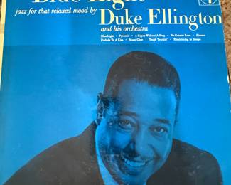 Vinyl Record Album collection featuring classic jazz albums from the Dave Brubeck Quartet, Duke Ellington, George Benson, and more. Includes titles like 'Count Basie', 'One Stormy Night', and 'Under Skies of Paris'. Perfect for collectors and jazz enthusiasts.