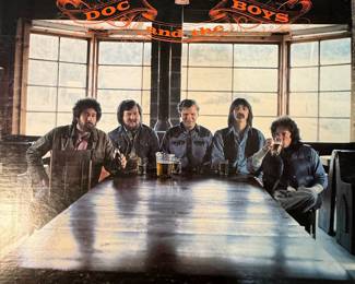 Vinyl Record Collection featuring a variety of country music albums, including titles from the 1970s and 1980s. Notable artists include the Newgrass Revival, The Country Fiddle Band, and more. Ideal for collectors and music enthusiasts. See pictures for more details.
