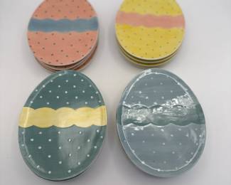 Set of Sixteen Easter Dessert/Appetizer Plates