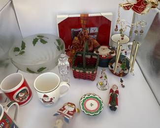 Holiday Collectibles Lot - Vintage Christmas Decor & Tableware.