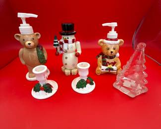 Huge lot of Christmas Kitchen Decor - Teddy Bears!