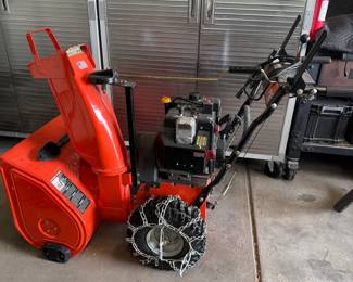 Ariens Snow King 824E Snowblower