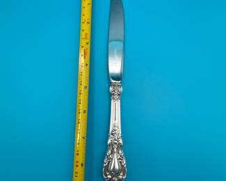 Lunt Sterling Silver 'Eloquence” Flatware Set - 70.34ozt Total Weight This is a set of beautiful quality sterling flatware in the pattern “Eloquence” by Lunt Sterling.
The set features:
13 Dinner Knives
8 Butter Knives
10 Dinner Forks - 21.37 ozt12 Salad Forks
4 Soup Spoons 5.9ozt
10 Dessert Spoons 11.97
3 Large Solid Serving Spoons 10.10
1 Large Slotted Serving Spoon 3.15
1 Sugar Spoon 1.52