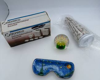 Norelco Deluxe International Travel Kit