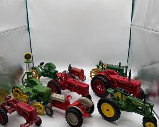 Vintage Toy Tractors Lot