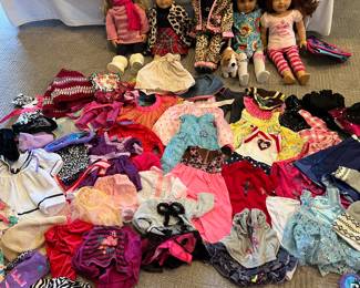 Lots of doll clothes that fit American girl dolls!