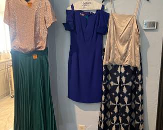Pretty dress up clothes, banana republic, DKNY and lots more great finds here!