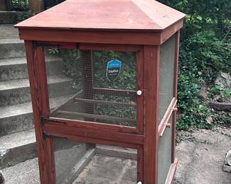 Large outdoor aviary, reptile cage or anything else you'd like!