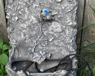 Nice heavy concrete water fountain..