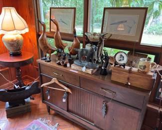 Fabulous waterfowl hand carved of large bamboo roots! Vintage bread bowl, antique cast iron doorbell fish! Imagine that:) Added that metal foam planter and several other pieces you're gonna like