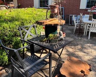 Sweet small black outdoor table with 4 chairs