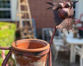 This is such a fun metal yard piece!