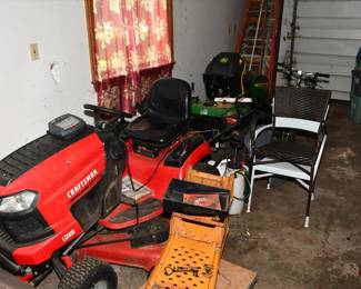 823Garage