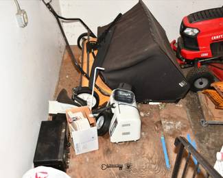 821Garage