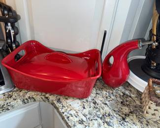 Rachel Ray cookware and oil bottle