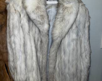 Vintage Maison Blanche