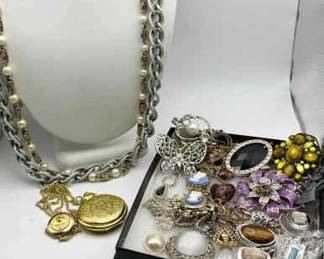 Costume Jewelry Lot
