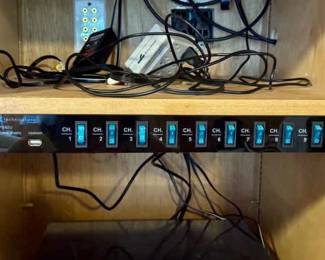 Technical Pro PS92U Power Supply with a 5V USB charging port