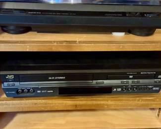 JVC VHS/DVD Player