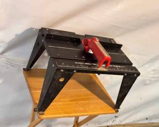 Vermont American - Router/Saber Saw Table