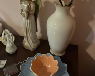 Assorted decor