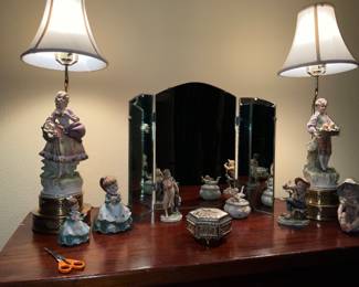 vintage trifold mirror