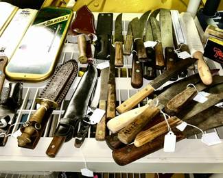 Many knives