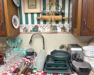 bakeware, ice cream glasses, knives