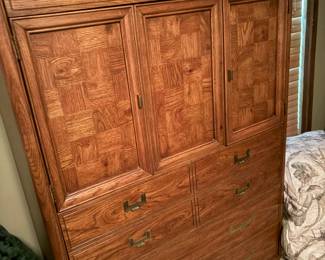 Armoire chest