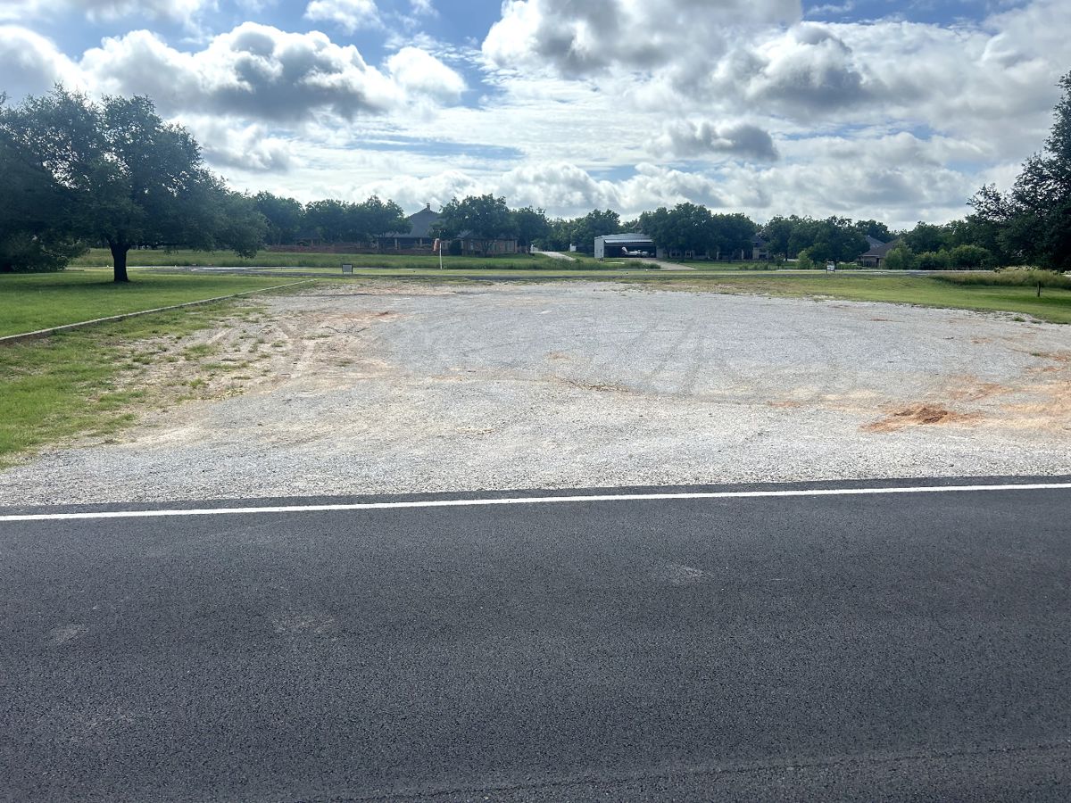 You’re fine as you get closer to the house and empty parking lot please park in this area