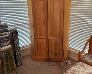 Teak corner unit