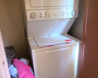 Frigidaire Apartment Washer and Dryer