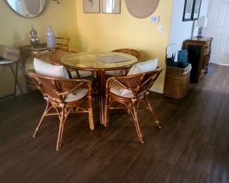 Dining Table With 4 Chairs