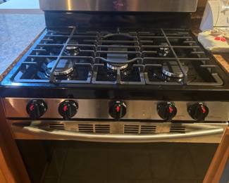 5.8 cu. ft. Gas Range with True Convection in Stainless Steel - New Was $899 - Only used a handful of times
https://www.samsung.com/us/home-appliances/ranges/gas/nx58h5650ws-gas-range-with-true-convection-nx58h5650ws-aa/