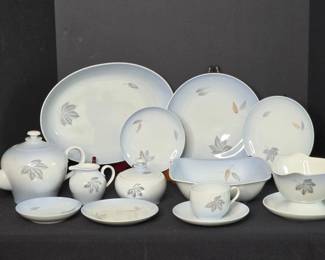Grondahl Falling Leaves China Set