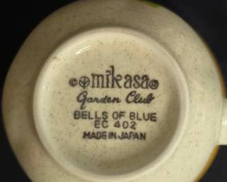 Mikasa Garden Club Dishware Set
