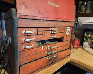 Tool chest