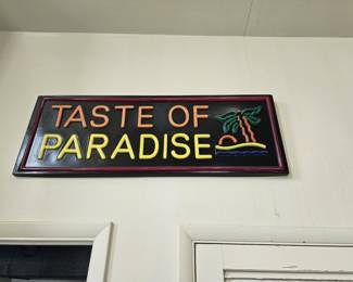 Tiki Bar sign