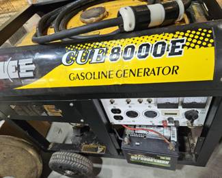 Cue 8000E gasoline generator