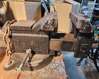 huge #5 vise