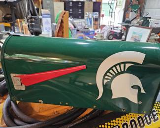 Like new Michigan State mailbox