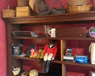 Vintage Baskets, Fox at the hunt