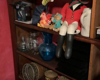 Stuffed animals , large Fox dressed as The Hunt and copper pots