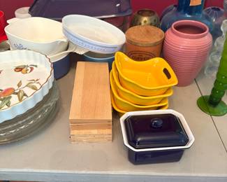 Rachel Ray - Pyrex - Coffee storage container 