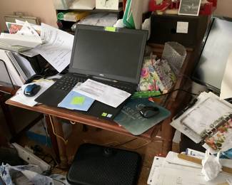 Computer desk