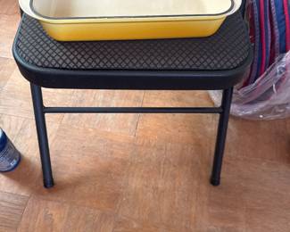 LeCreuset yellow baking dish 