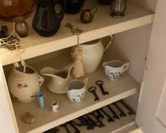 Collection of vintage keys, collection of pitchers
