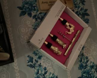 Bottle stoppers