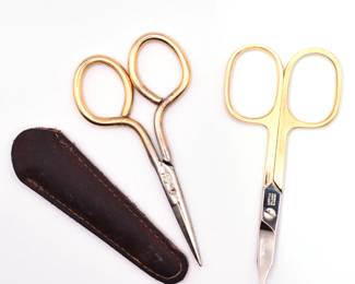 2 pairs of small gold tone scissors
