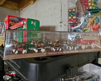 Budweiser clydesdale eight horse hitch